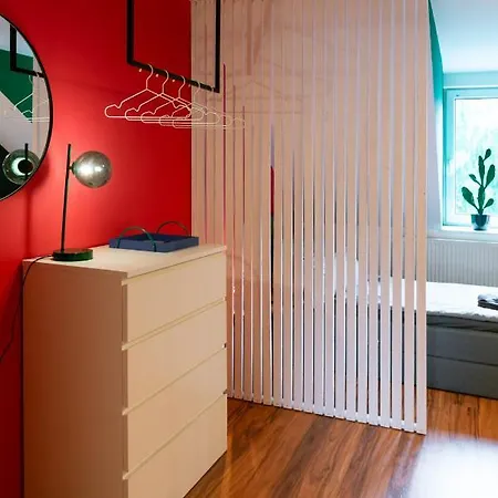 Pop Art - Balkon, Netflix, Nespresso, Zentral, Messe