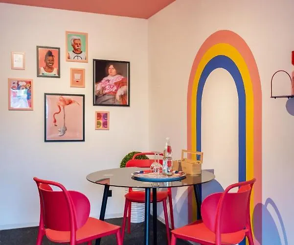 Pop Art - Balkon, Netflix, Nespresso, Zentral, Messe Apartment *