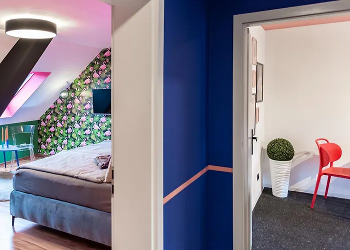 Pop Art - Balkon, Netflix, Nespresso, Zentral, Messe